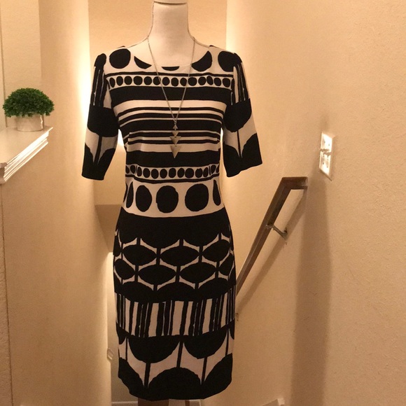 Cato Dresses & Skirts - Cato Black And White Fitted Dress